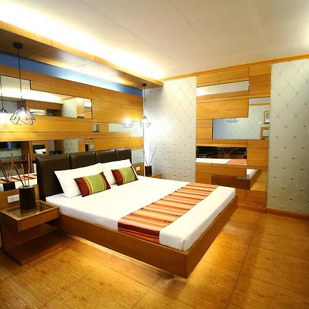 Hotel 2016 Manila Kültér fotó