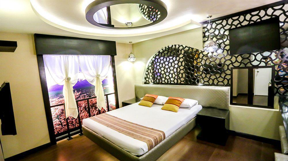 Hotel 2016 Manila Kültér fotó