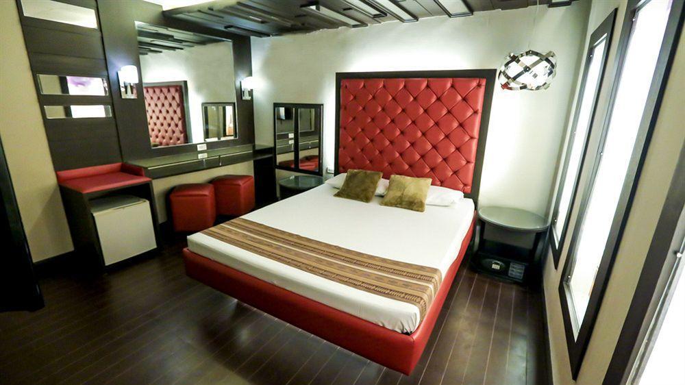 Hotel 2016 Manila Kültér fotó