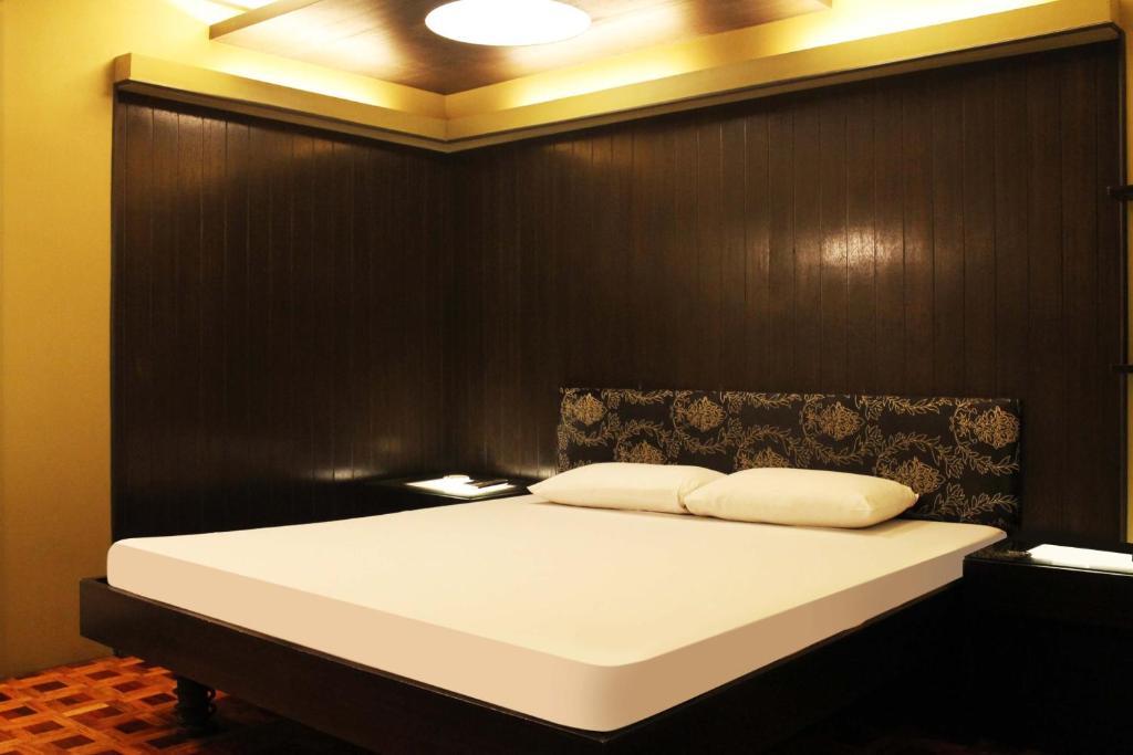 Hotel 2016 Manila Szoba fotó