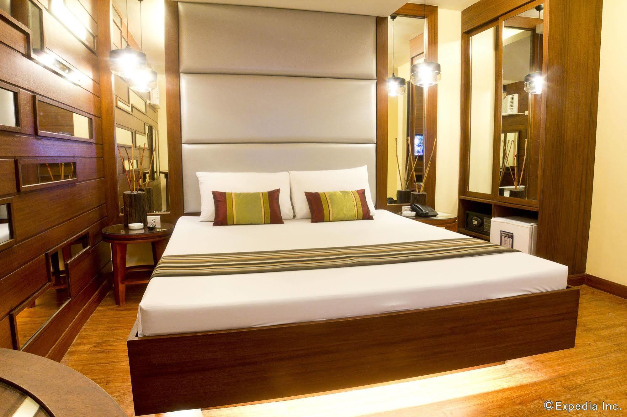 Hotel 2016 Manila Kültér fotó