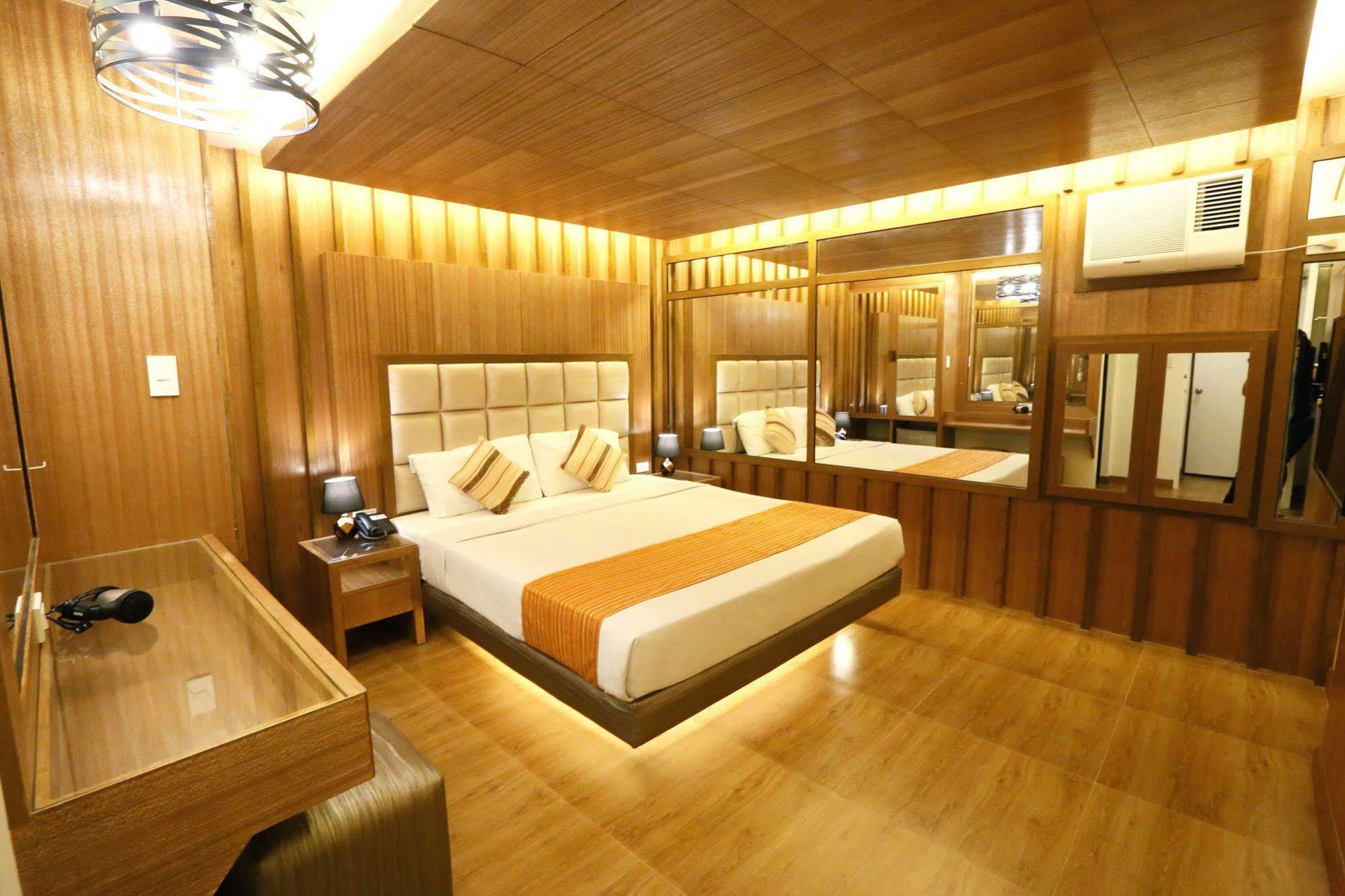 Hotel 2016 Manila Kültér fotó