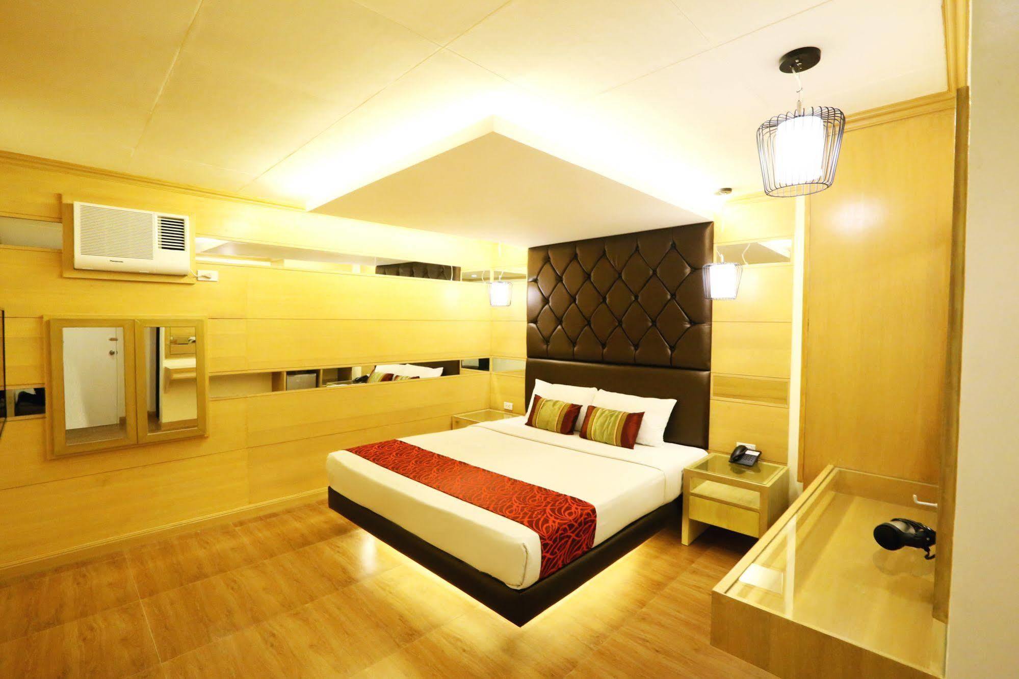 Hotel 2016 Manila Kültér fotó