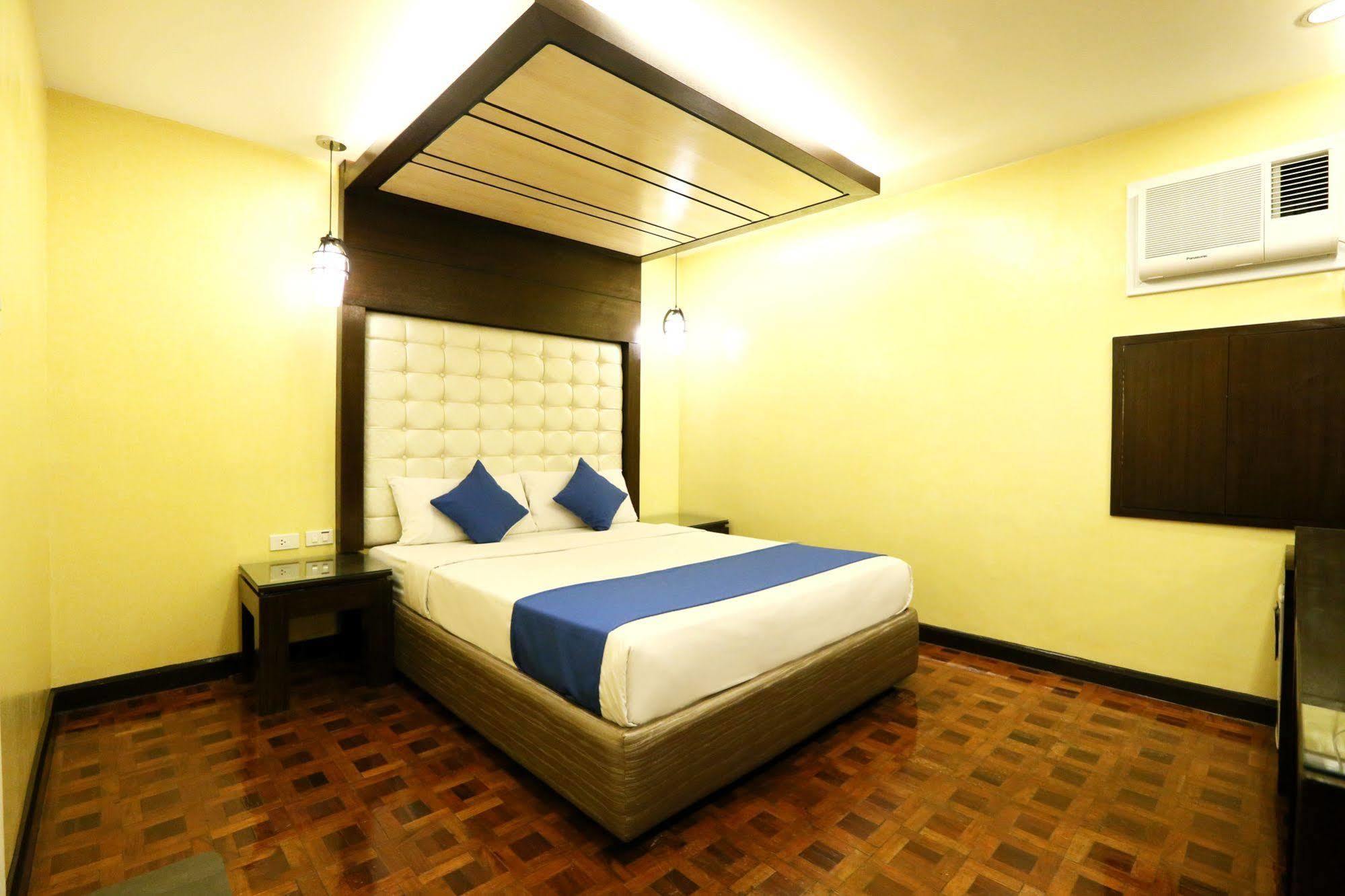 Hotel 2016 Manila Kültér fotó