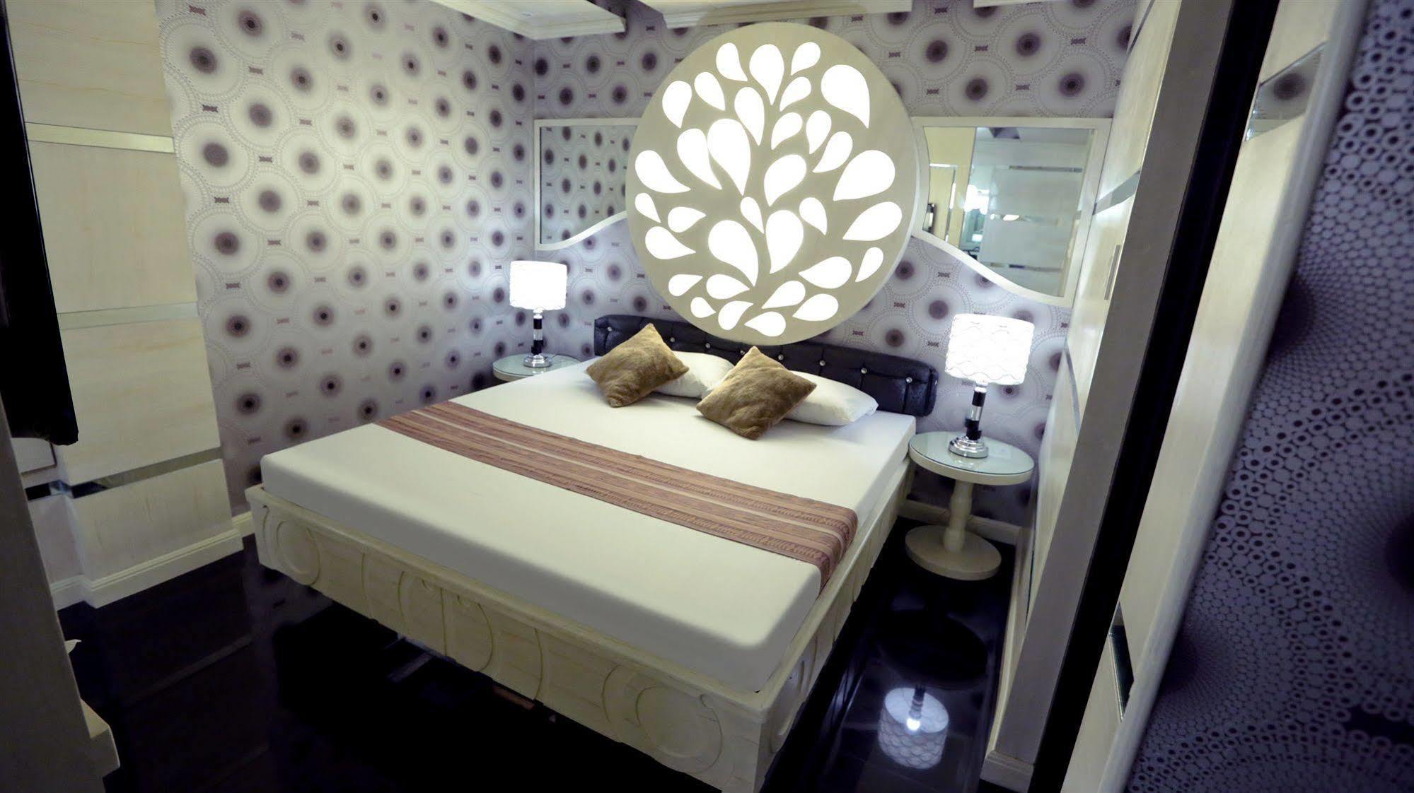 Hotel 2016 Manila Kültér fotó
