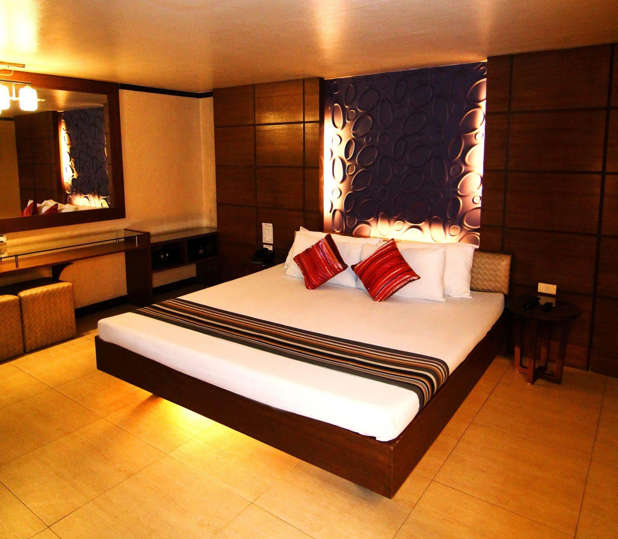 Hotel 2016 Manila Kültér fotó
