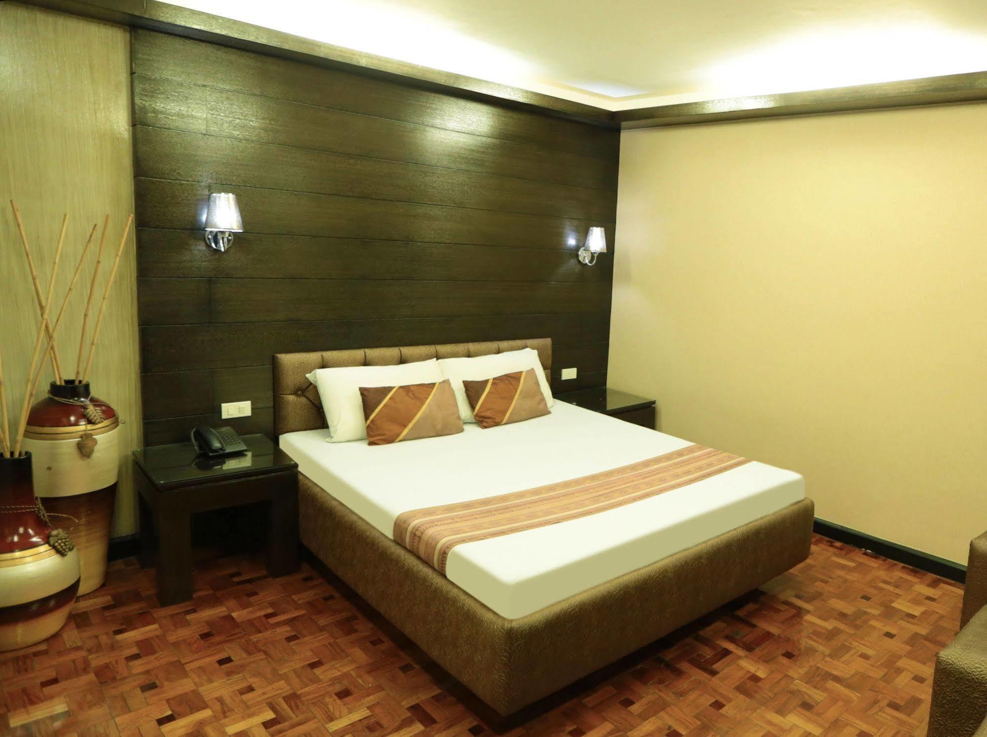 Hotel 2016 Manila Kültér fotó